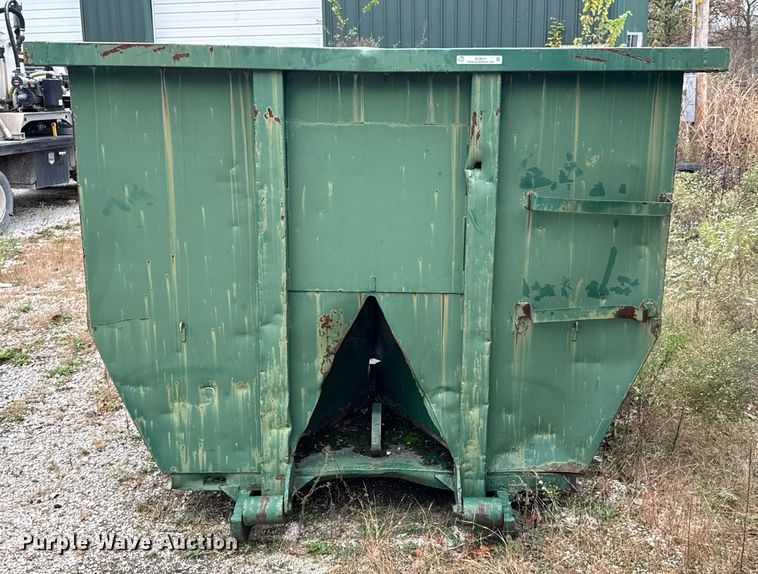 image for item DU9611 Roll-off dumpster