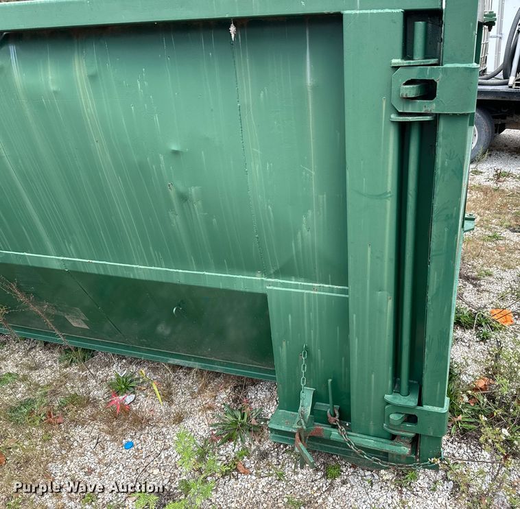 image for item DU9611 Roll-off dumpster