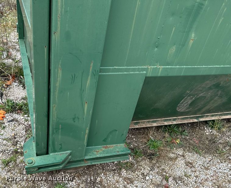 image for item DU9611 Roll-off dumpster