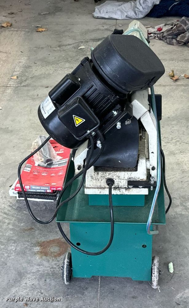 image for item DU9614 Grizzly G0561 metal cutting band saw