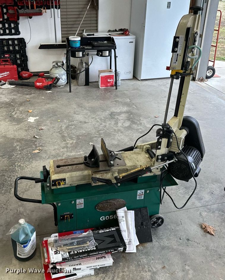 image for item DU9614 Grizzly G0561 metal cutting band saw