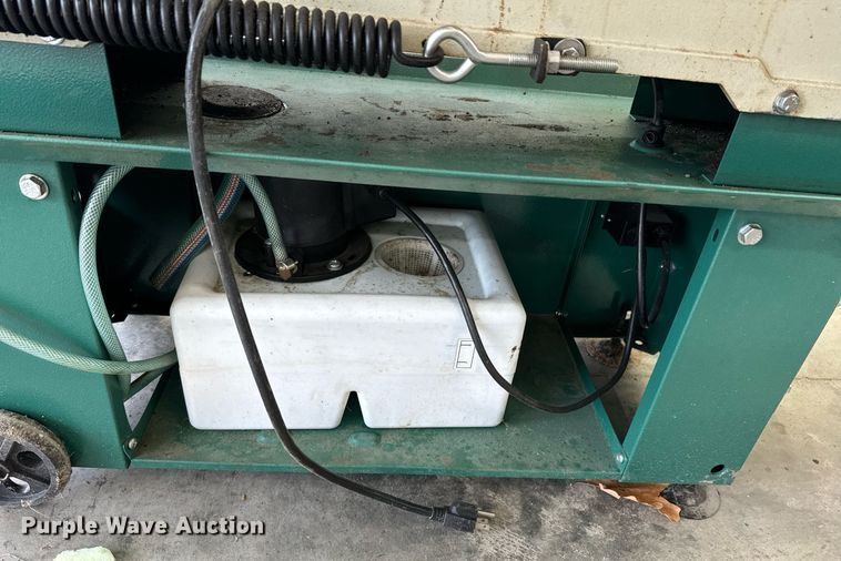 image for item DU9614 Grizzly G0561 metal cutting band saw