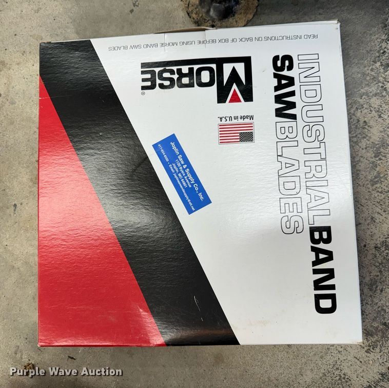 image for item DU9614 Grizzly G0561 metal cutting band saw