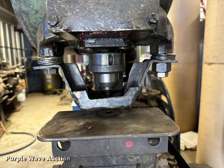 image for item DU9623 Peddinghaus 210A/13 iron worker