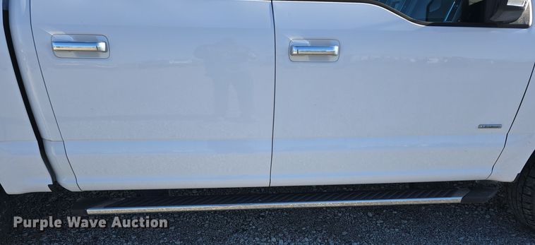 image for item DV0030 2016 Ford F150 SuperCrew pickup truck