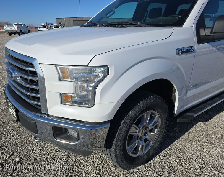 image for item DV0030 2016 Ford F150 SuperCrew pickup truck