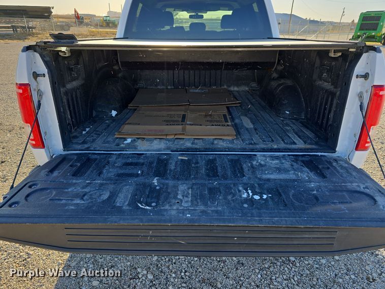 image for item DV0030 2016 Ford F150 SuperCrew pickup truck
