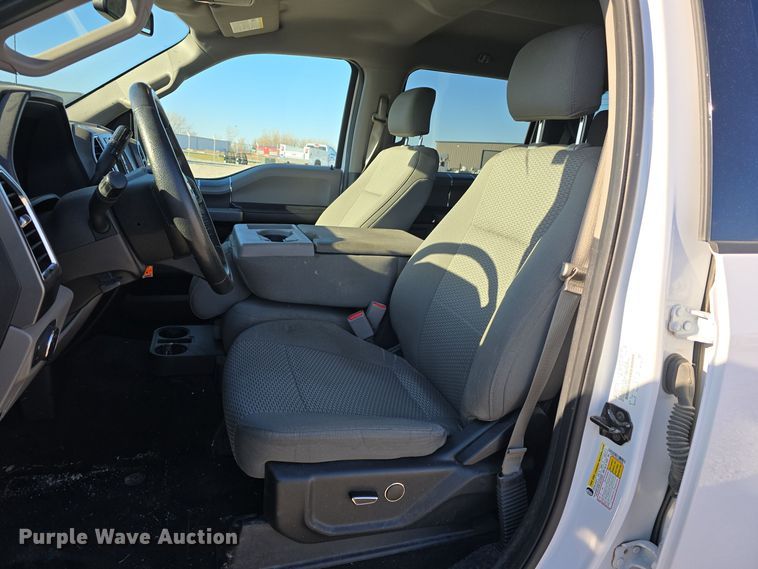 image for item DV0030 2016 Ford F150 SuperCrew pickup truck