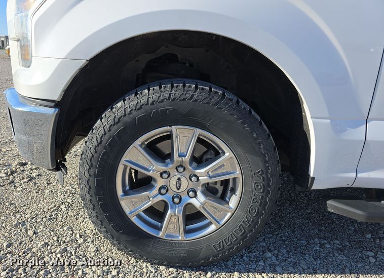 image for item DV0030 2016 Ford F150 SuperCrew pickup truck