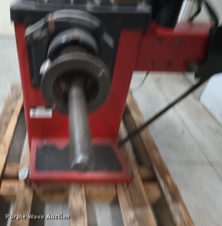 image for item DV0045 Coats 1250 Direct-Drive tire balancer