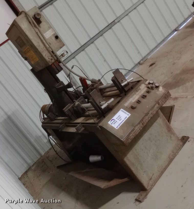 image for item DW0882 Hem V100 band saw