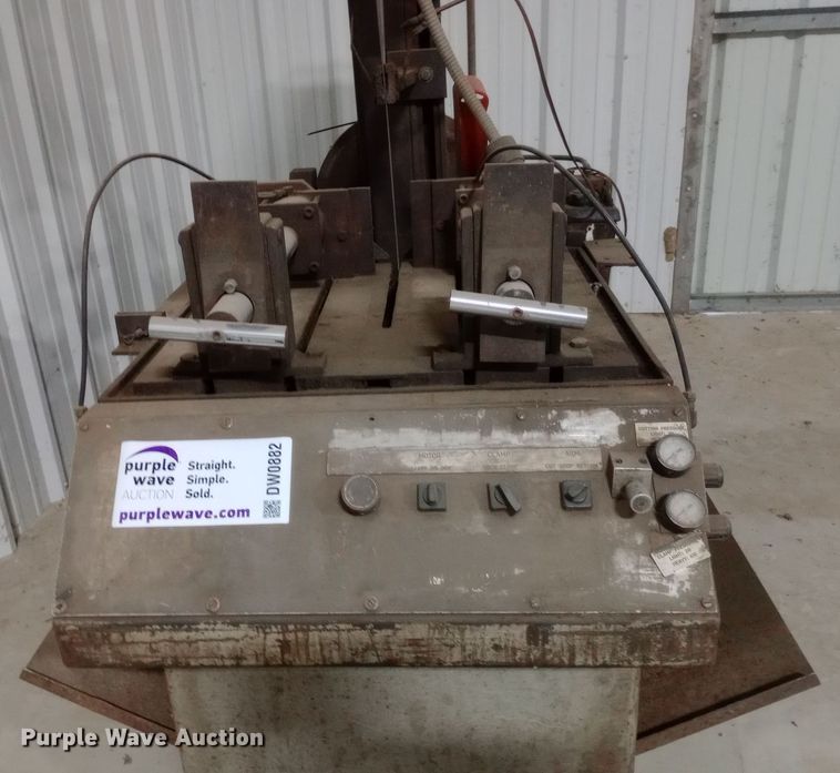 image for item DW0882 Hem V100 band saw