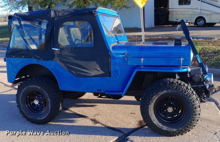 image for item DW0937 1954 Willys Jeep SUV