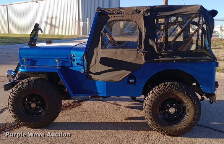 image for item DW0937 1954 Willys Jeep SUV