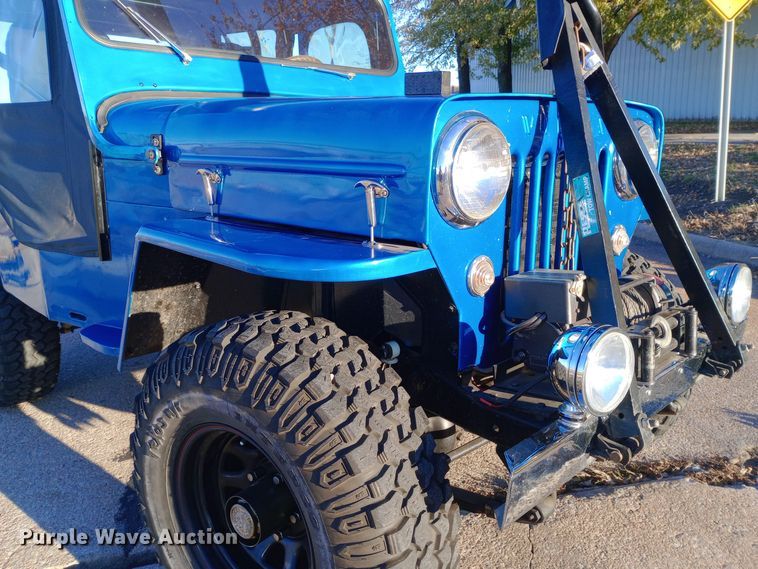 image for item DW0937 1954 Willys Jeep SUV