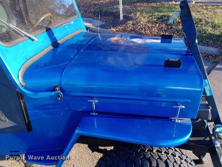 image for item DW0937 1954 Willys Jeep SUV