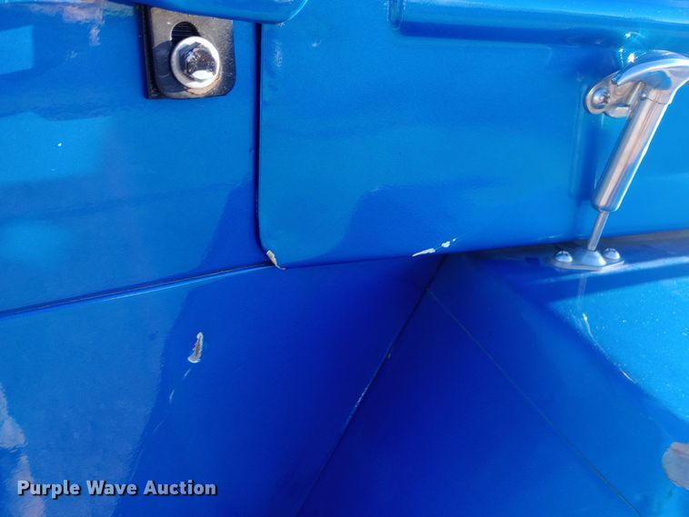 image for item DW0937 1954 Willys Jeep SUV