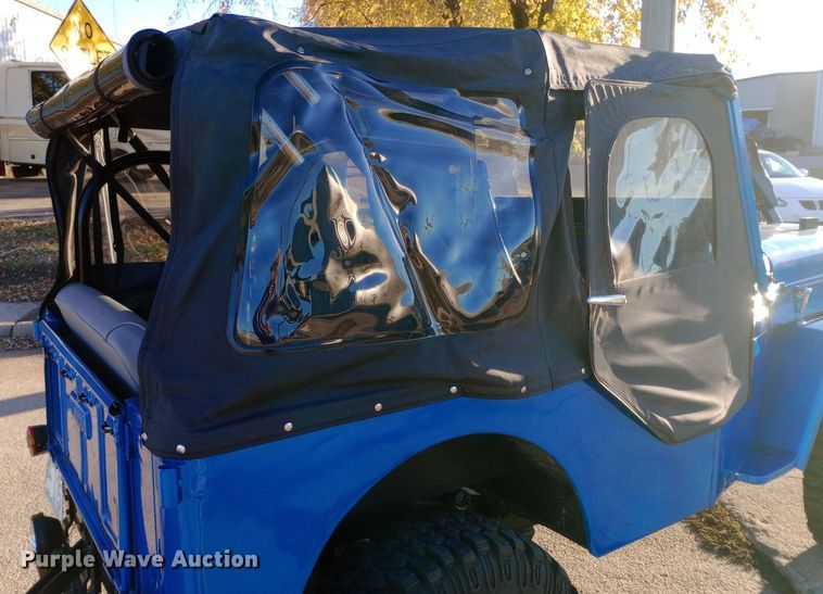 image for item DW0937 1954 Willys Jeep SUV