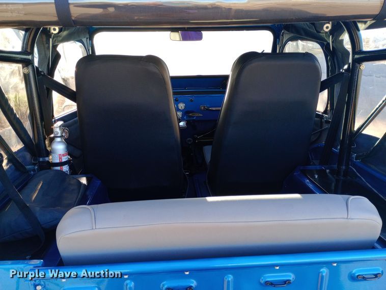 image for item DW0937 1954 Willys Jeep SUV