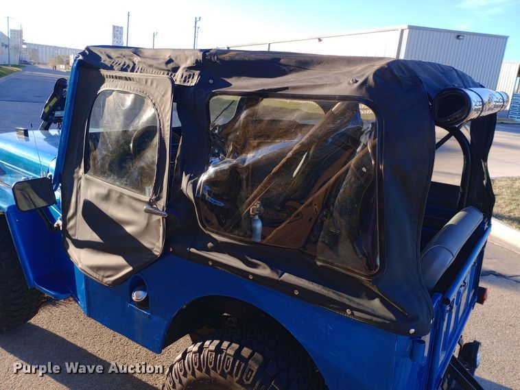 image for item DW0937 1954 Willys Jeep SUV