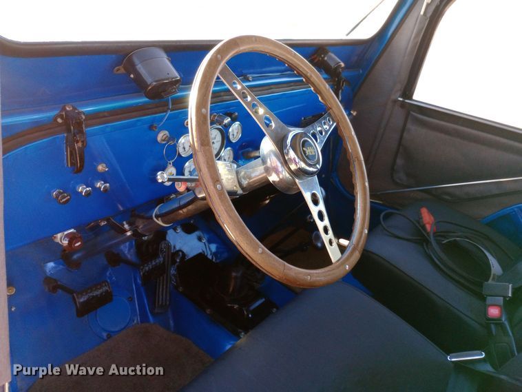 image for item DW0937 1954 Willys Jeep SUV