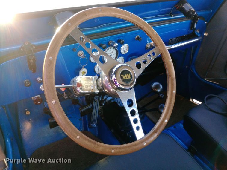 image for item DW0937 1954 Willys Jeep SUV