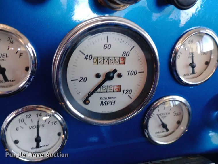 image for item DW0937 1954 Willys Jeep SUV