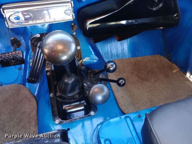 image for item DW0937 1954 Willys Jeep SUV