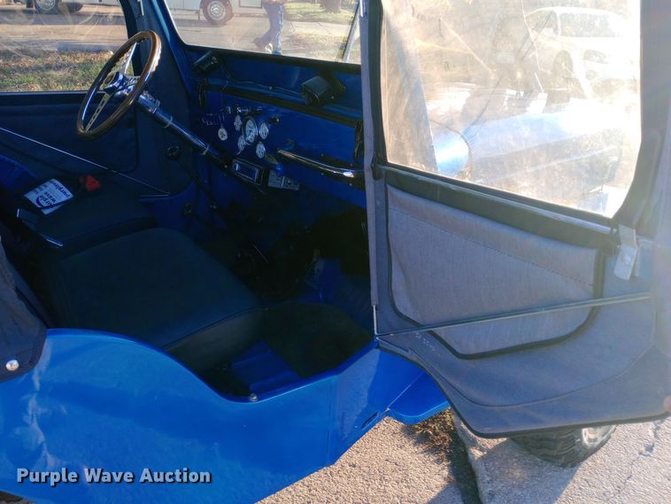 image for item DW0937 1954 Willys Jeep SUV