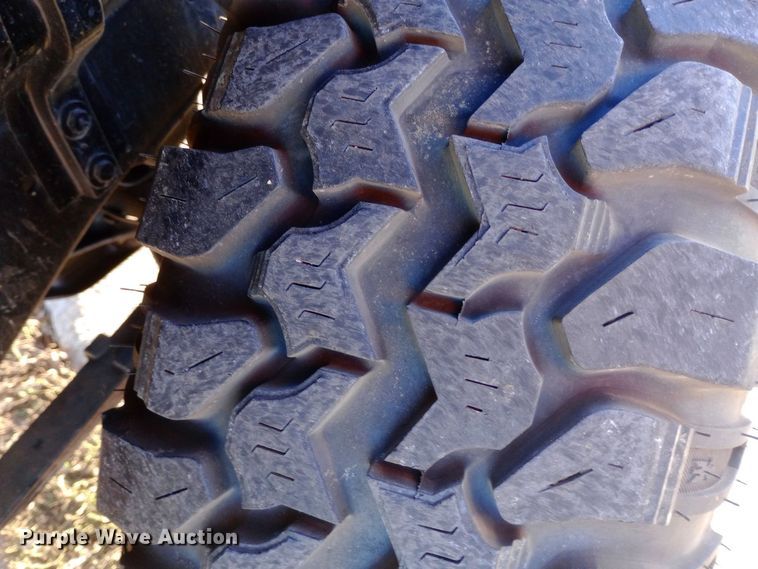 image for item DW0937 1954 Willys Jeep SUV