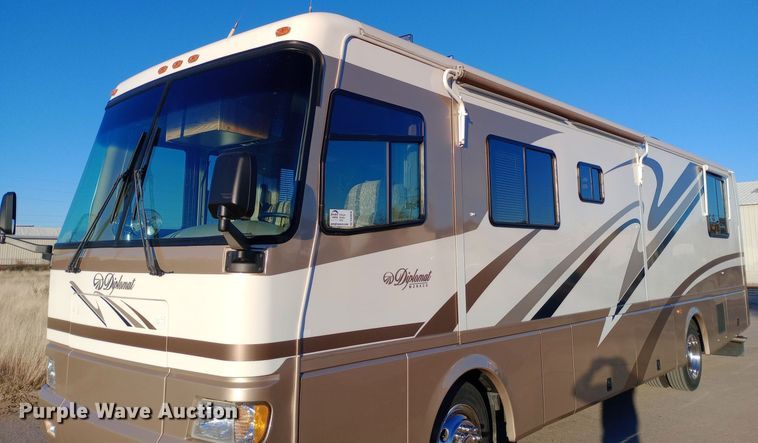 image for item DW0938 2001 Monaco Diplomat  RV