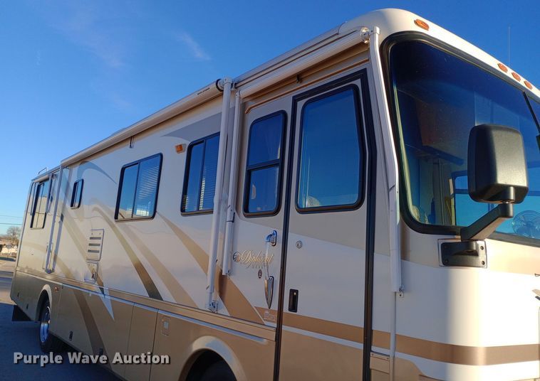 image for item DW0938 2001 Monaco Diplomat  RV