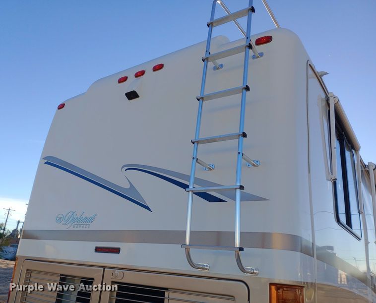 image for item DW0938 2001 Monaco Diplomat  RV