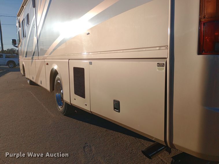 image for item DW0938 2001 Monaco Diplomat  RV