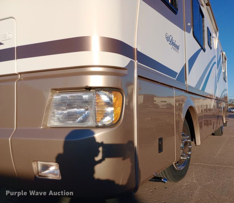 image for item DW0938 2001 Monaco Diplomat  RV