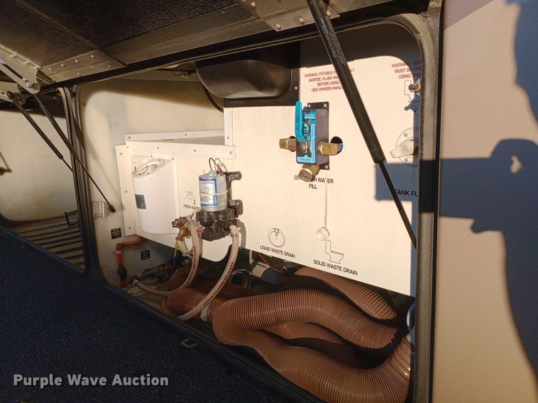 image for item DW0938 2001 Monaco Diplomat  RV