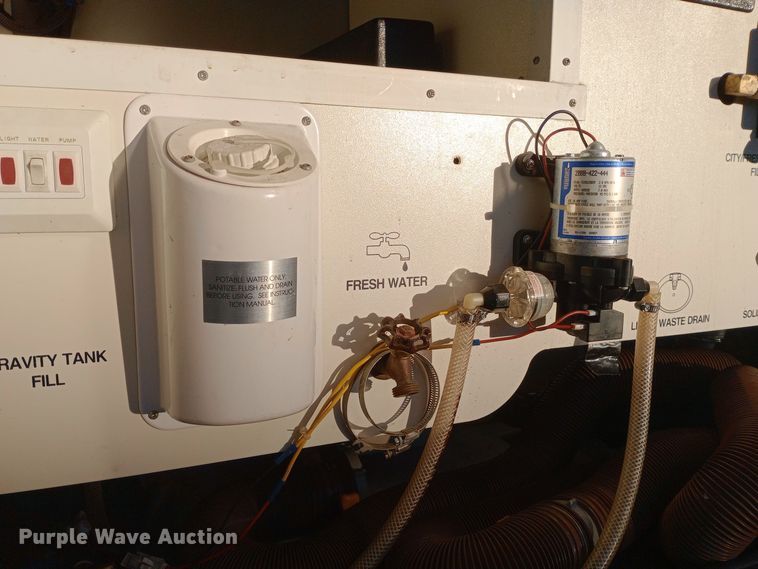 image for item DW0938 2001 Monaco Diplomat  RV