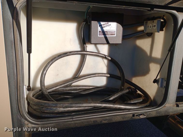 image for item DW0938 2001 Monaco Diplomat  RV