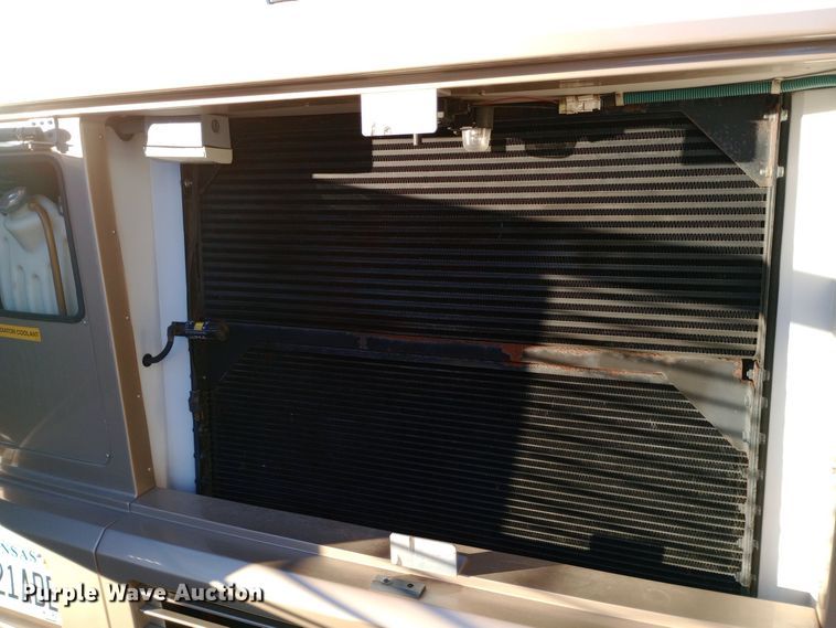 image for item DW0938 2001 Monaco Diplomat  RV