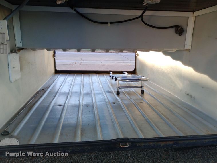 image for item DW0938 2001 Monaco Diplomat  RV