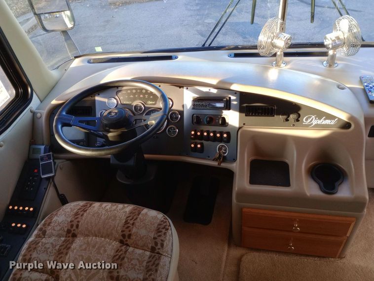 image for item DW0938 2001 Monaco Diplomat  RV