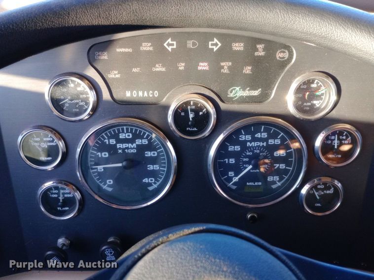 image for item DW0938 2001 Monaco Diplomat  RV