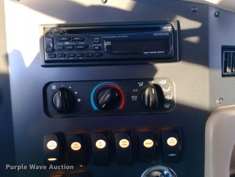 image for item DW0938 2001 Monaco Diplomat  RV