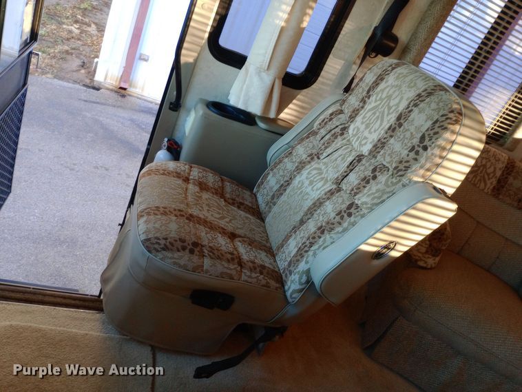 image for item DW0938 2001 Monaco Diplomat  RV