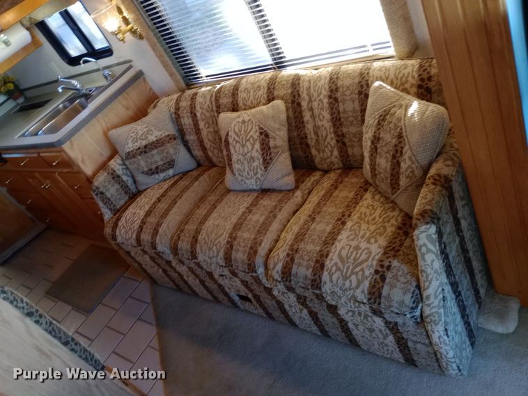 image for item DW0938 2001 Monaco Diplomat  RV