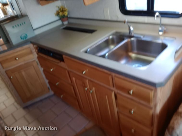 image for item DW0938 2001 Monaco Diplomat  RV