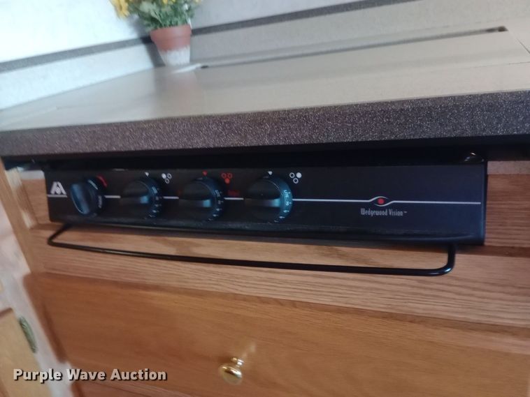 image for item DW0938 2001 Monaco Diplomat  RV