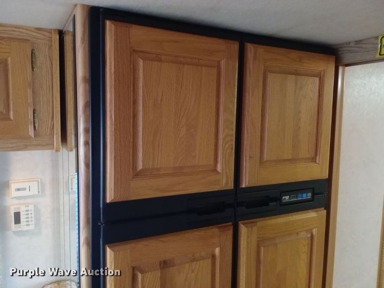 image for item DW0938 2001 Monaco Diplomat  RV