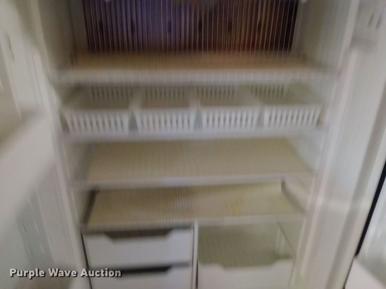 image for item DW0938 2001 Monaco Diplomat  RV