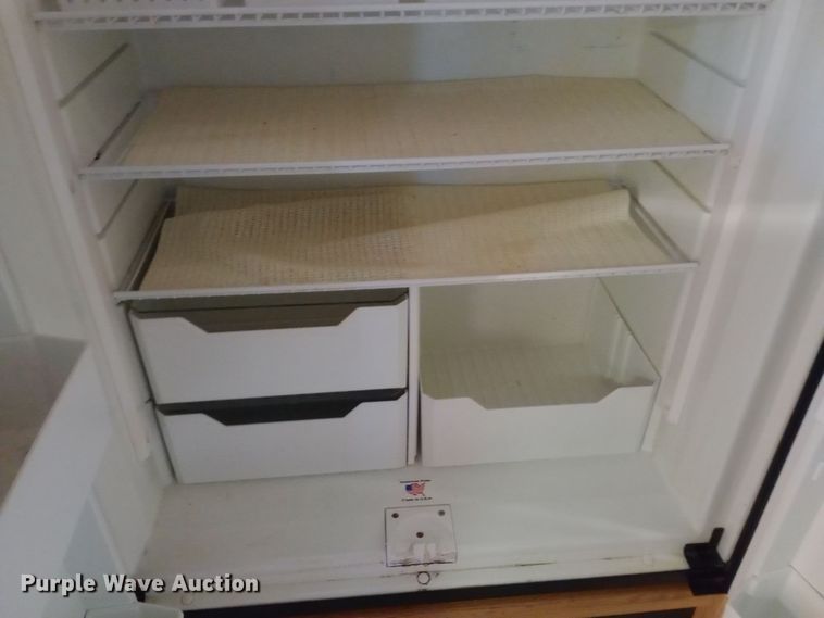 image for item DW0938 2001 Monaco Diplomat  RV